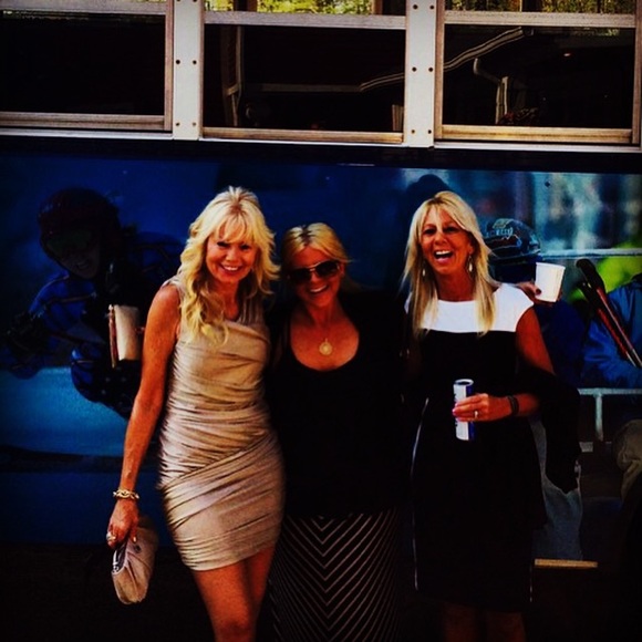 Meet your Posher, Courtney - Picture 2 of 16